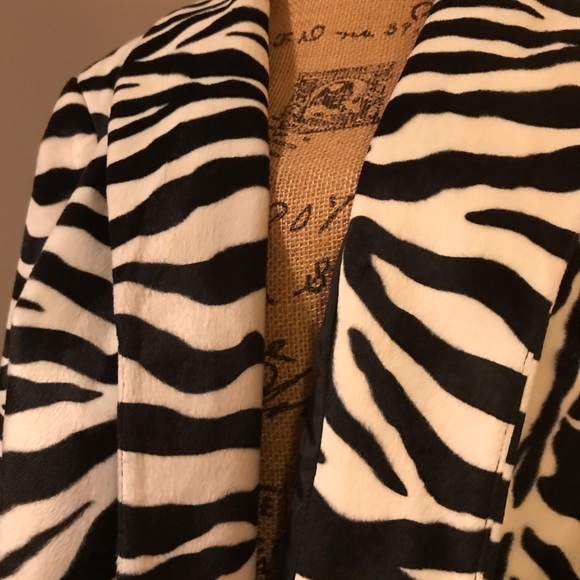 Zebra Jacket - Picture 5 of 8